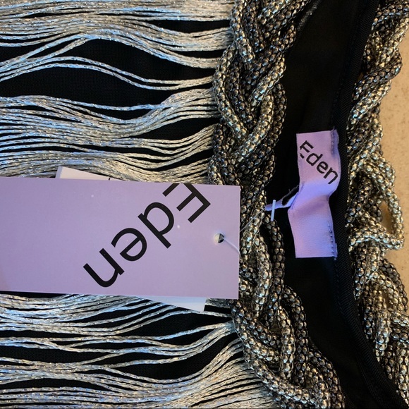 “Eden” dress with silver threads - Picture 8 of 9